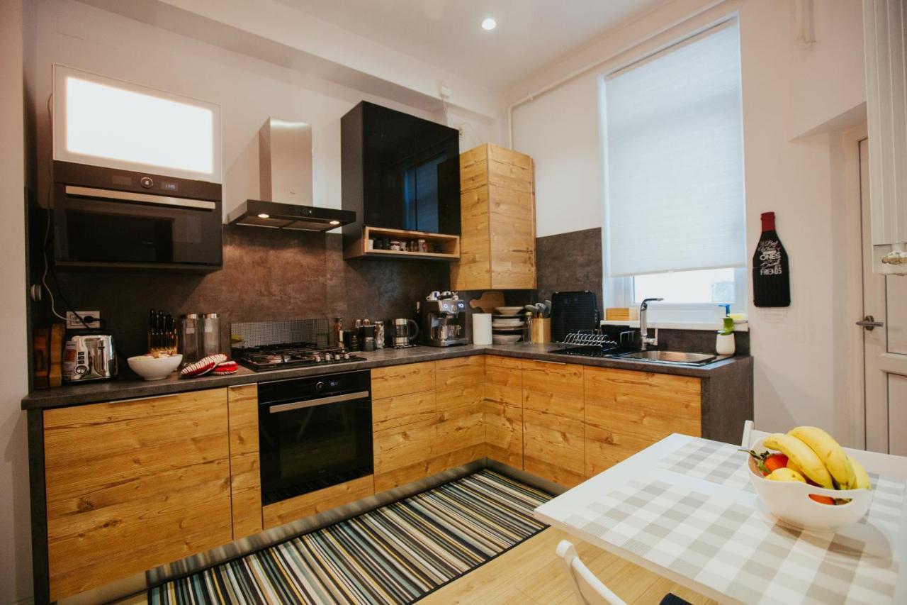 Color Apartments Corneliu Coposu 1A Street Bucureşti Eksteriør bilde