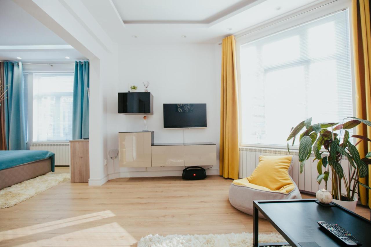 Color Apartments Corneliu Coposu 1A Street Bucureşti Eksteriør bilde