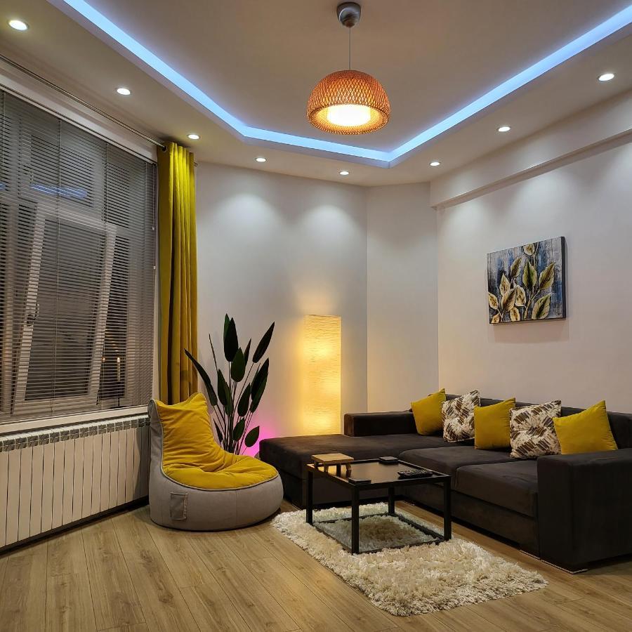 Color Apartments Corneliu Coposu 1A Street Bucureşti Eksteriør bilde