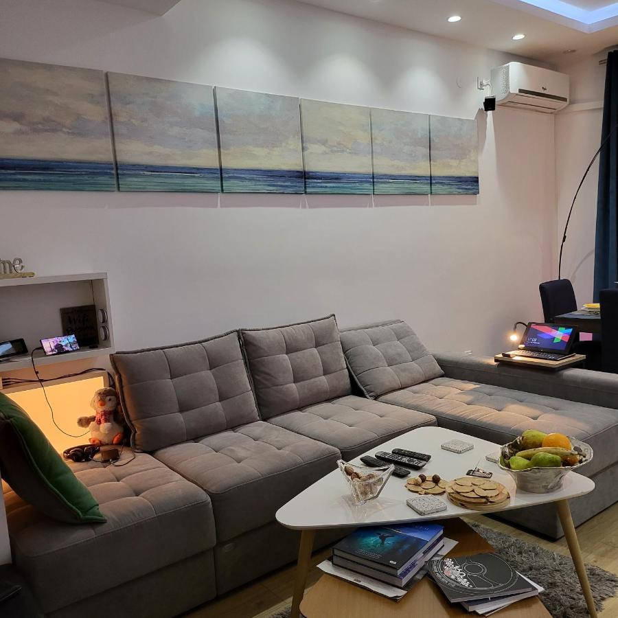 Color Apartments Corneliu Coposu 1A Street Bucureşti Eksteriør bilde